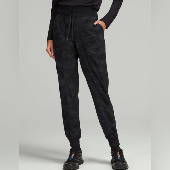 #476 Lululemon Dance Studio MR Jogger
Heritage 365 Camo Deep Coal Multi Blk Sz 4 - Picture 1 of 11